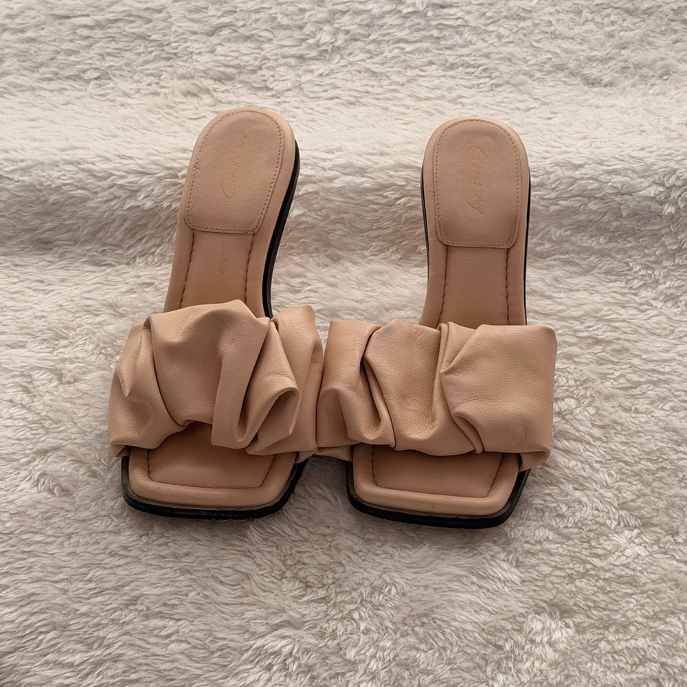 Elegant Tan Women's Mules